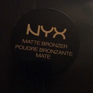 NYX matte bronzer